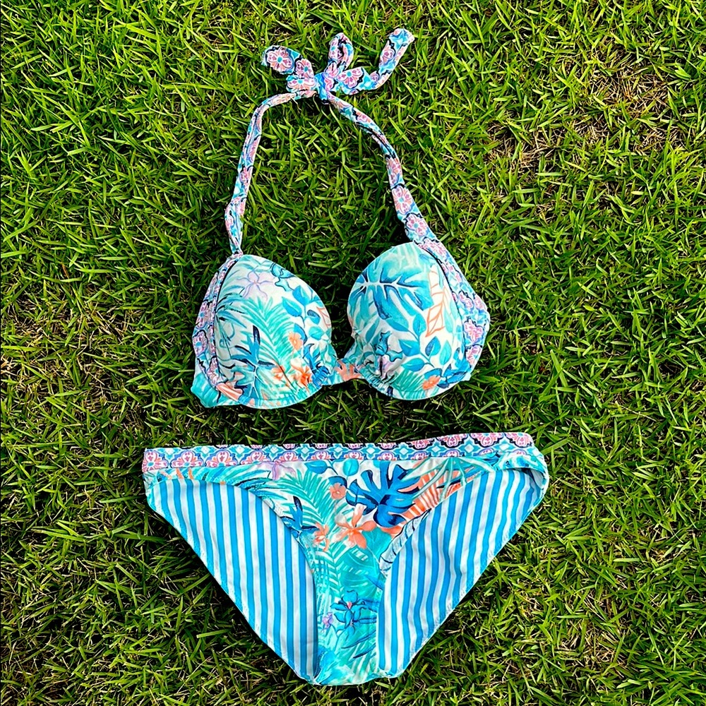 Tommy Bahama Floral Bikini Top